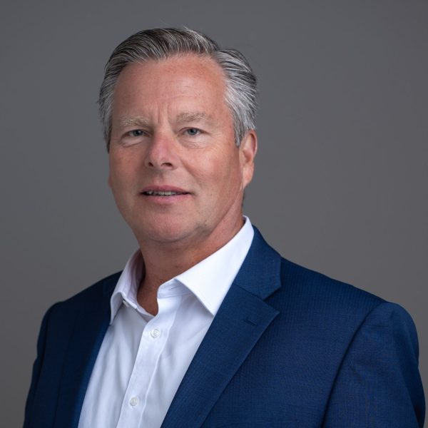 Christofer Mowry photo