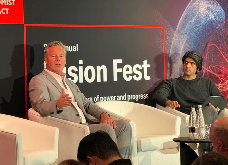 Type One Energy’s Chris Mowry speaking at Fusion Fest photo